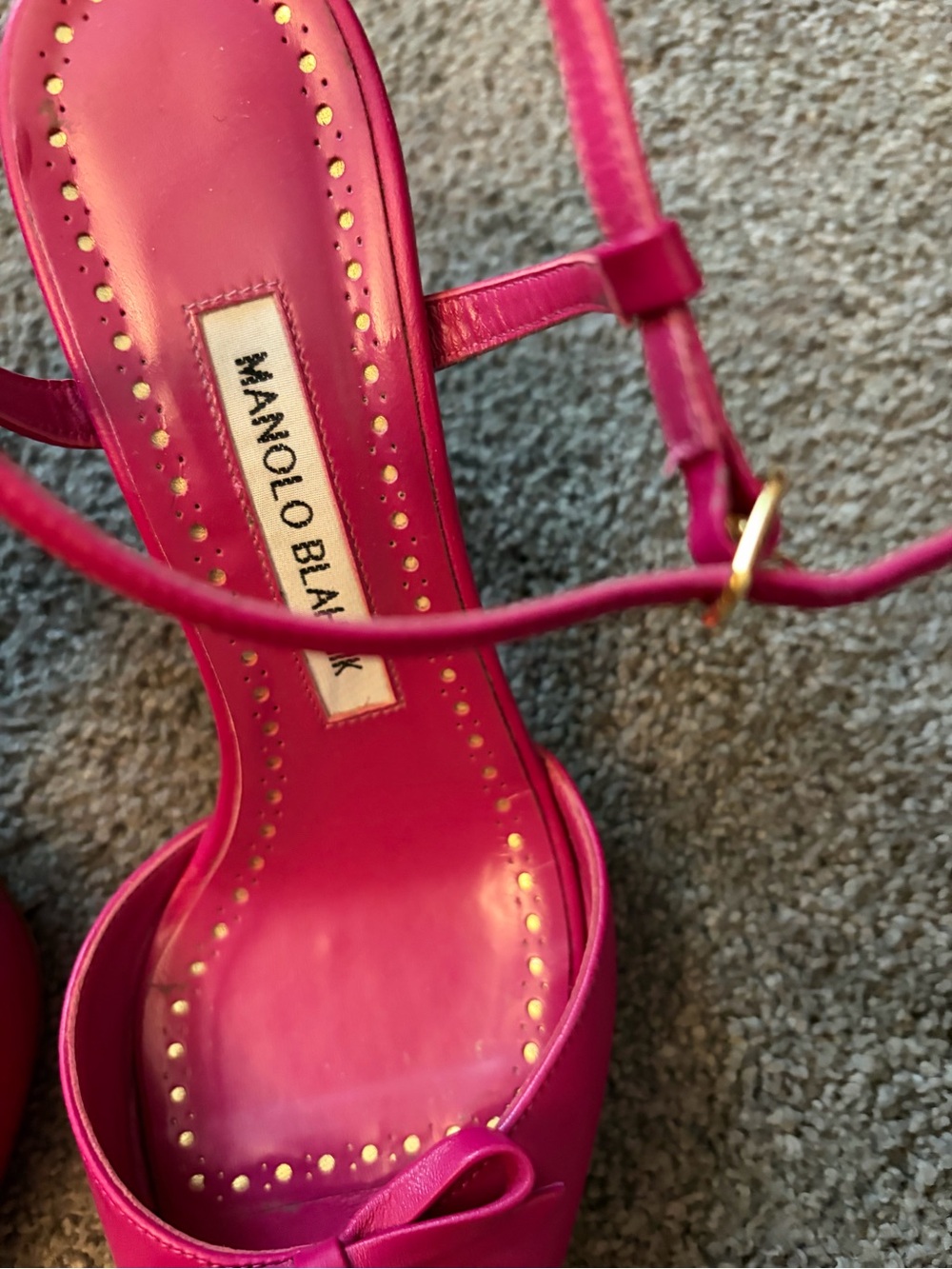 Manolo Blahnik Hot Pink leather Strappy Heels with Bow - Picture 5 of 16